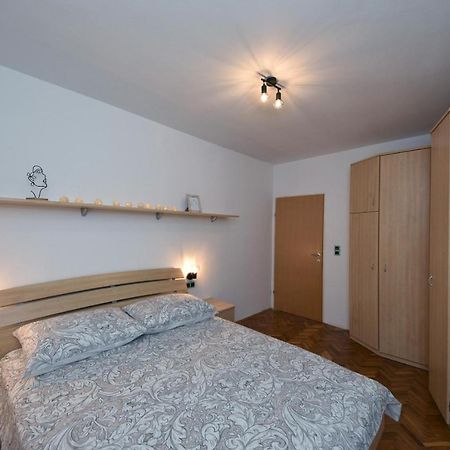 Family Apartment Sara Задар Екстериор снимка