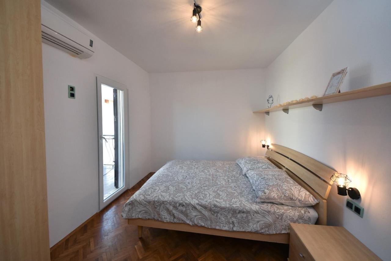 Family Apartment Sara Задар Екстериор снимка